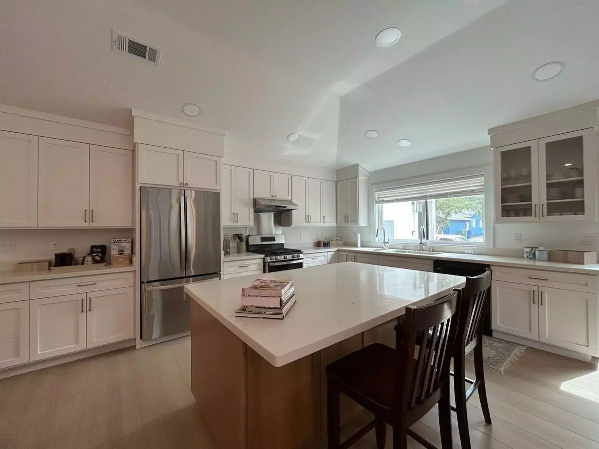 Stunning Newly Rebuilt Yountville Retreat | Fully Furnished photo 3