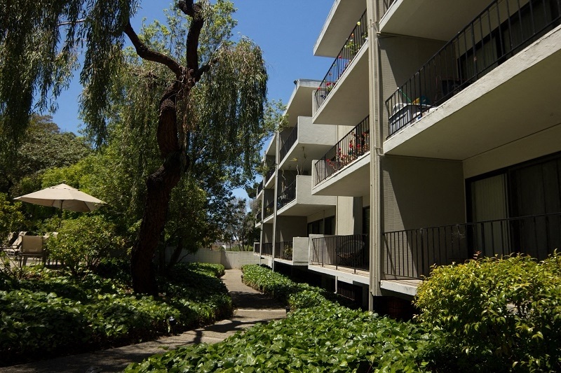 Clubview Apartment Homes photo 4