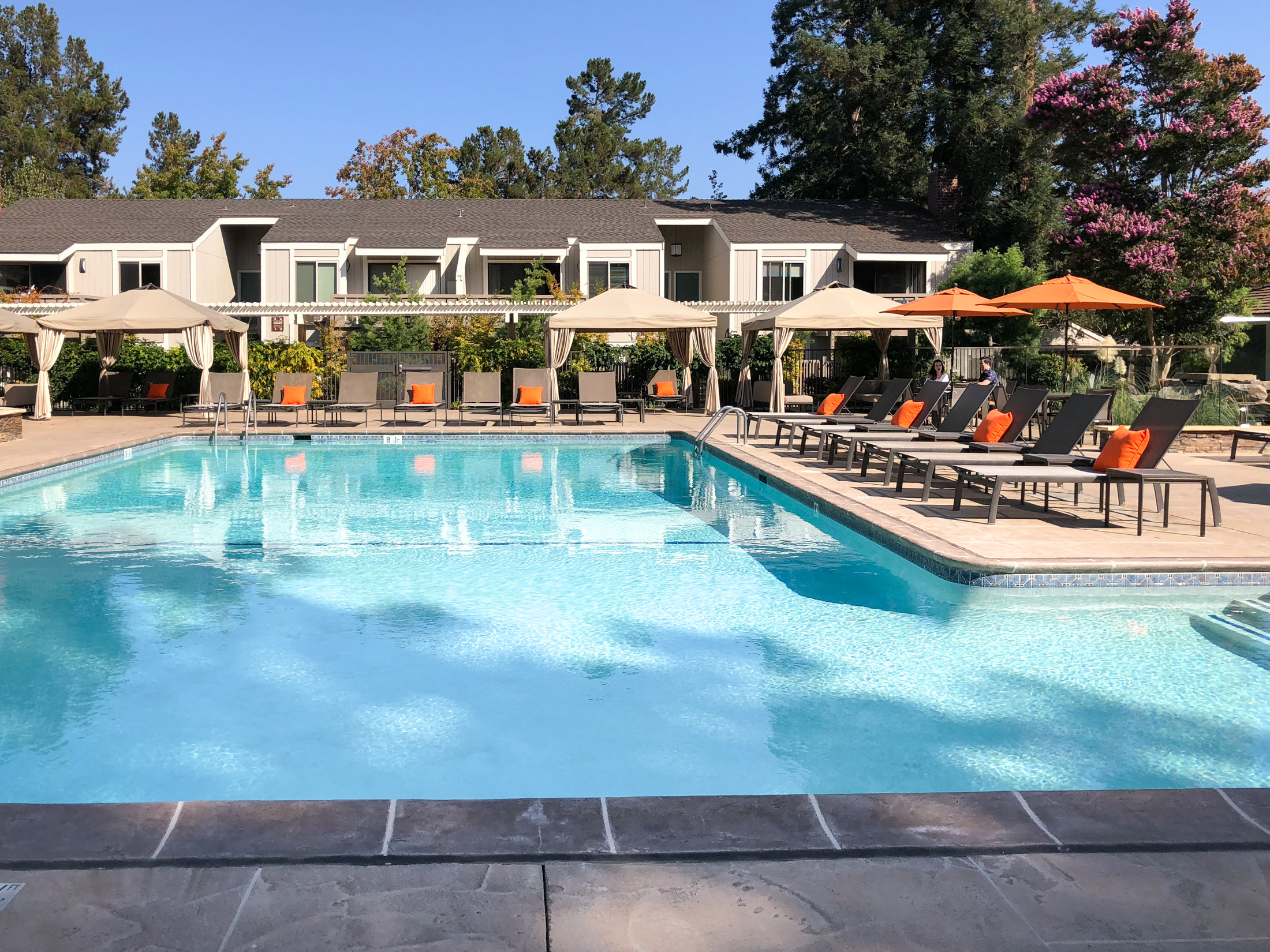 Glenbrook Apartments photo 4