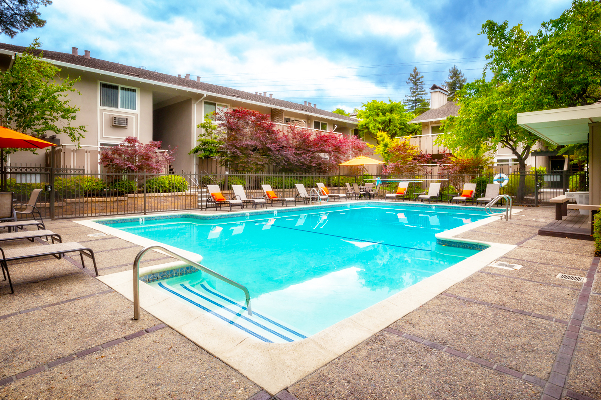 Greendale Apartments - Fully Renovated photo 5