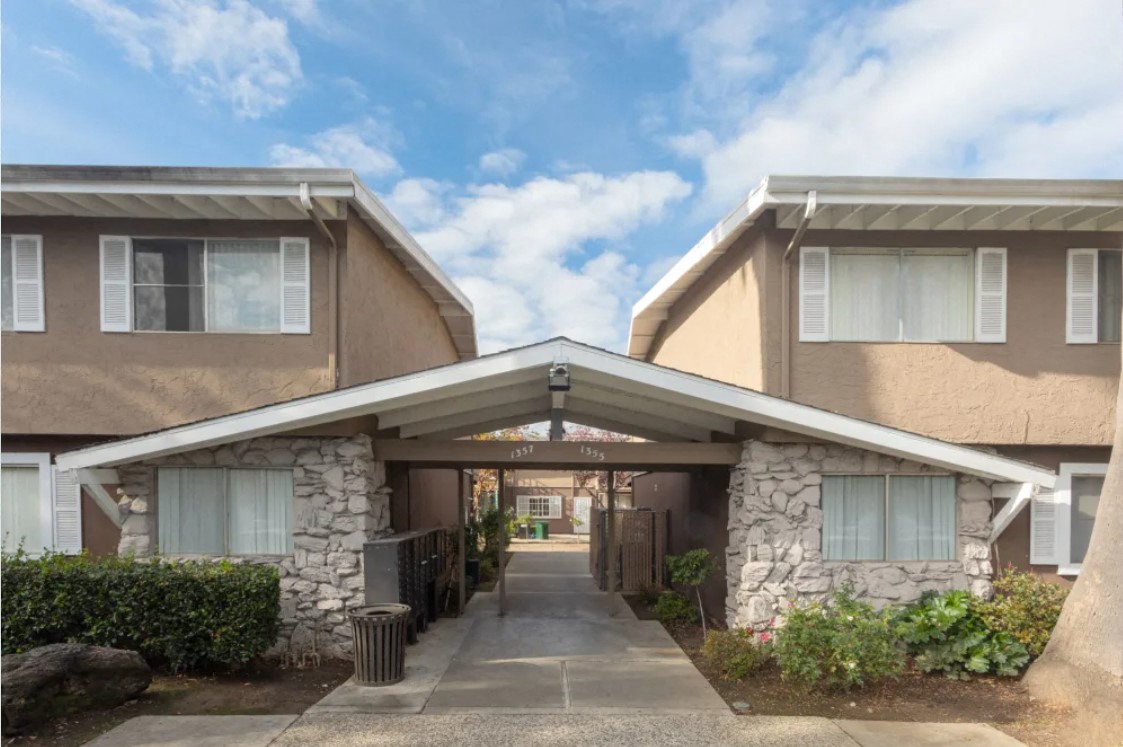 1BR/1BA Apartment on Eden Ave · Campbell photo 5