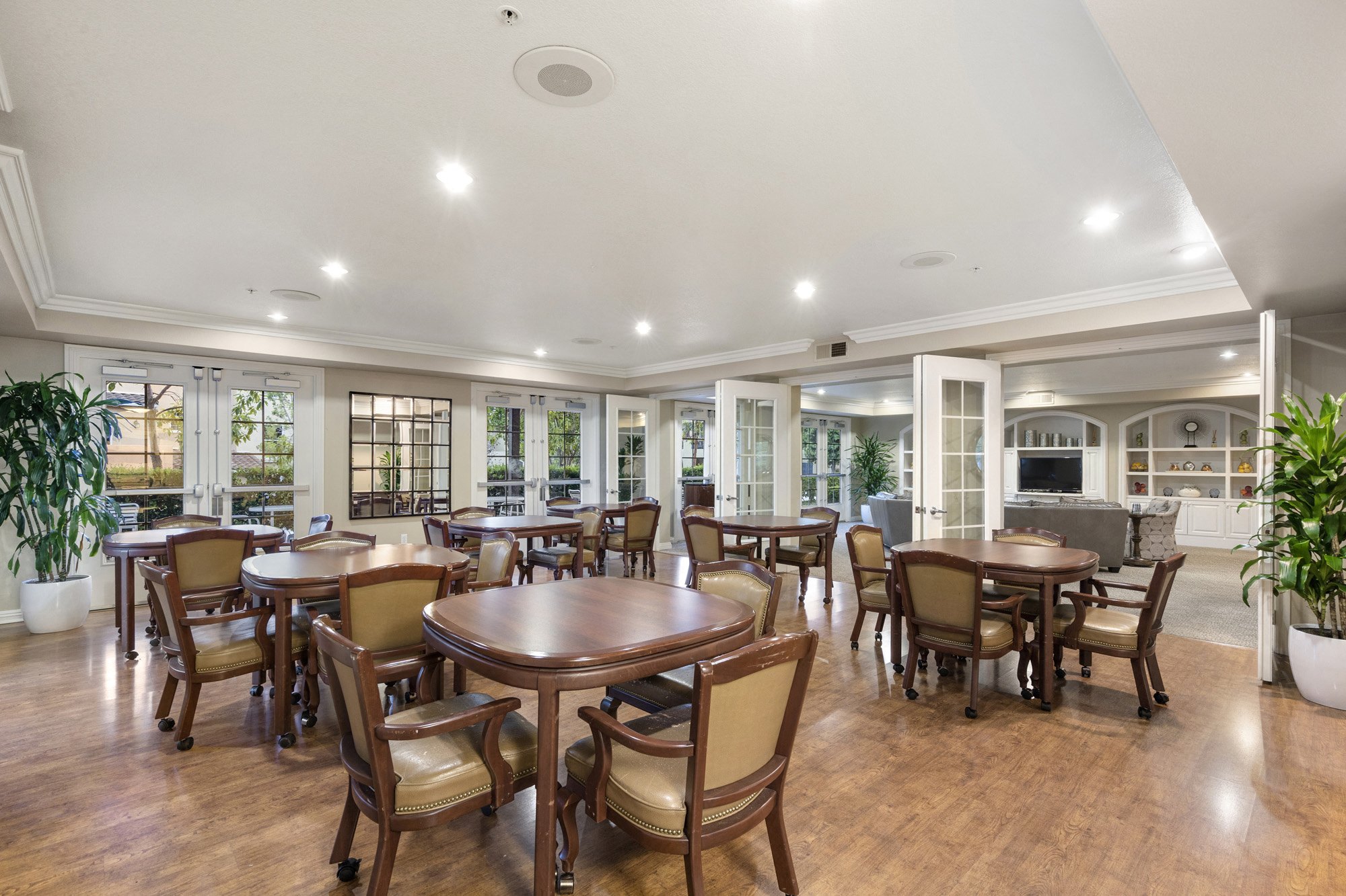Rolling Hills Gardens Apartments photo 3