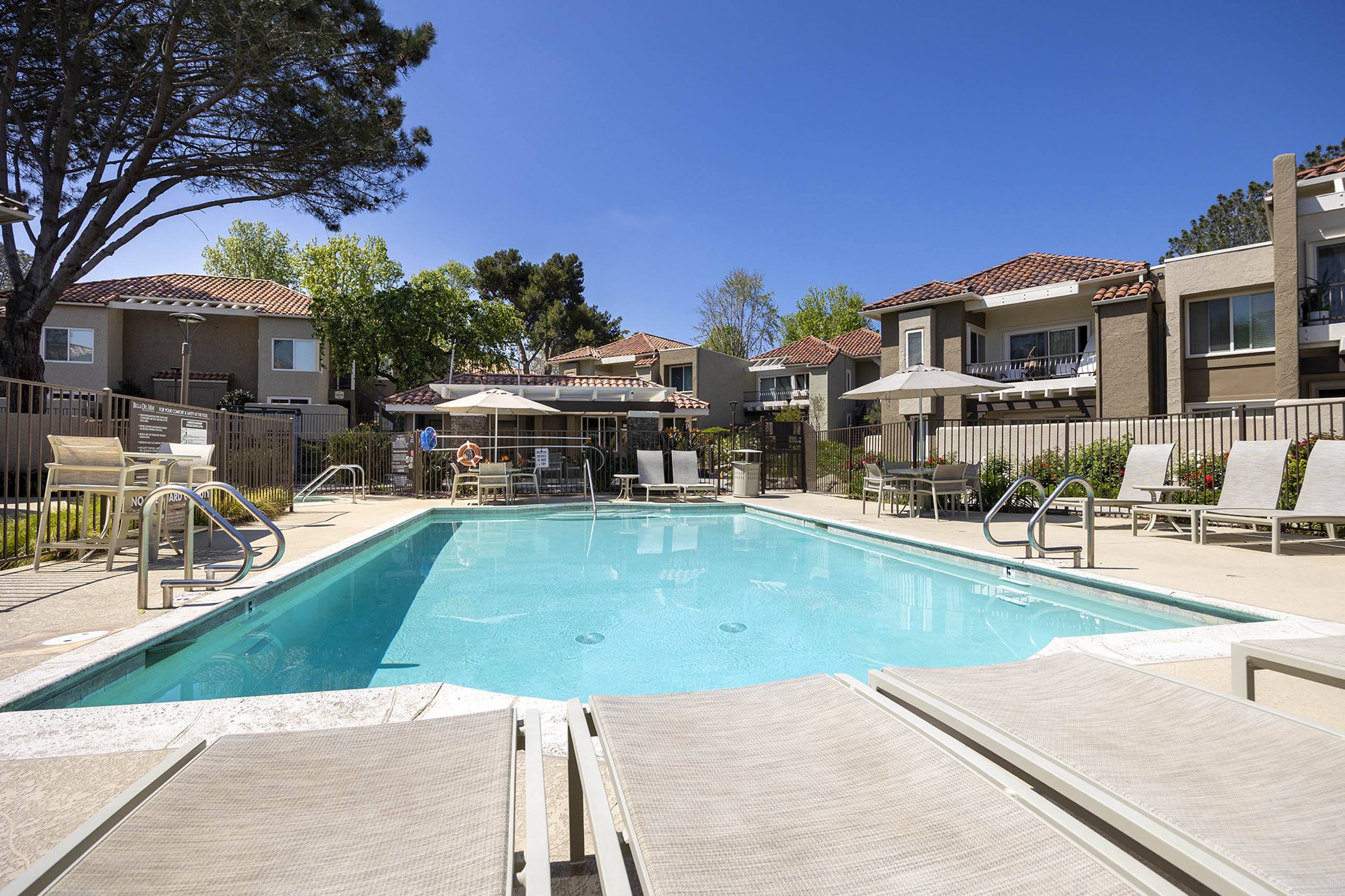 Bella Del Mar Apartments photo 4