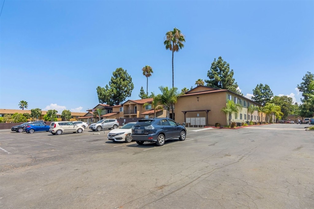 Garden Park Apartment Homes photo 5