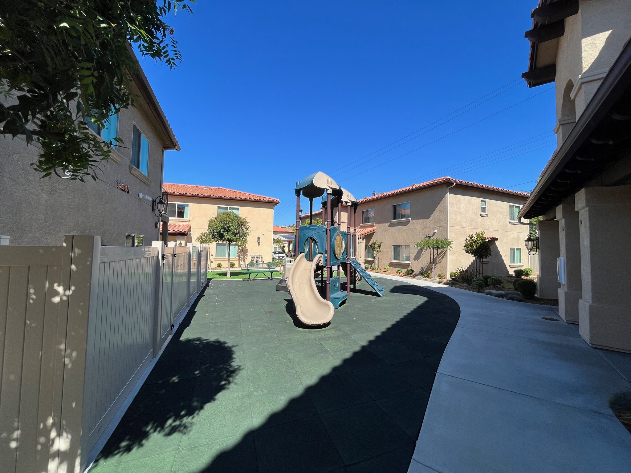Rios Estates photo 5