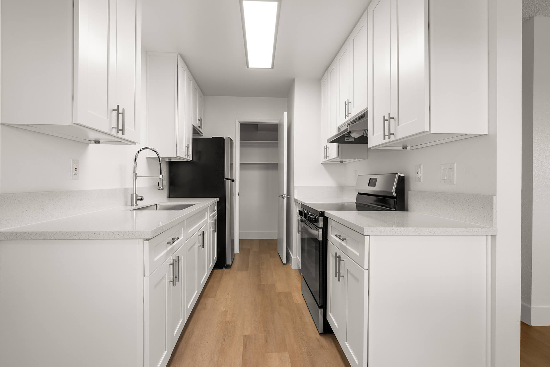 Terre at 989 Peach