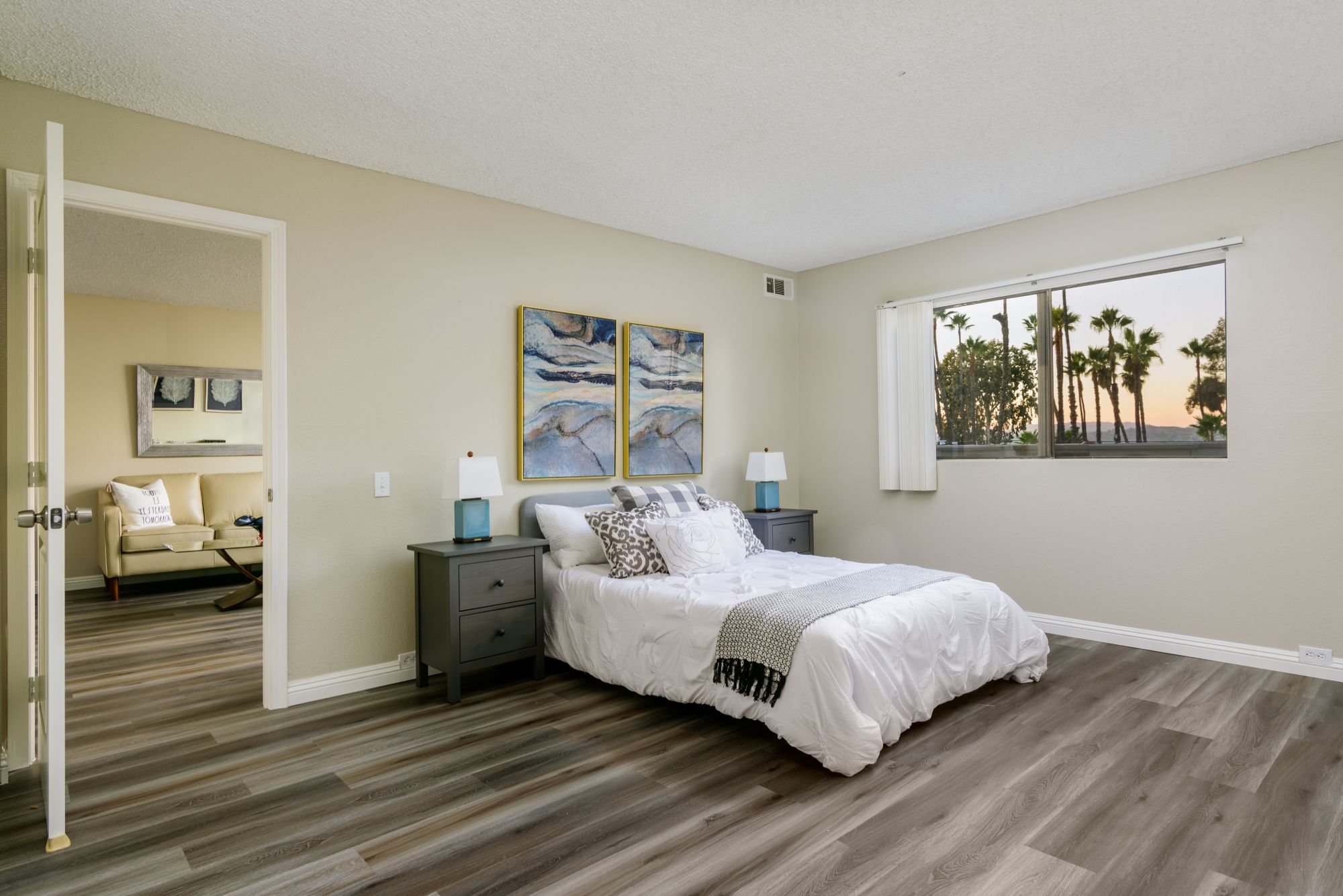 Alta Cima Apartment Homes photo 4