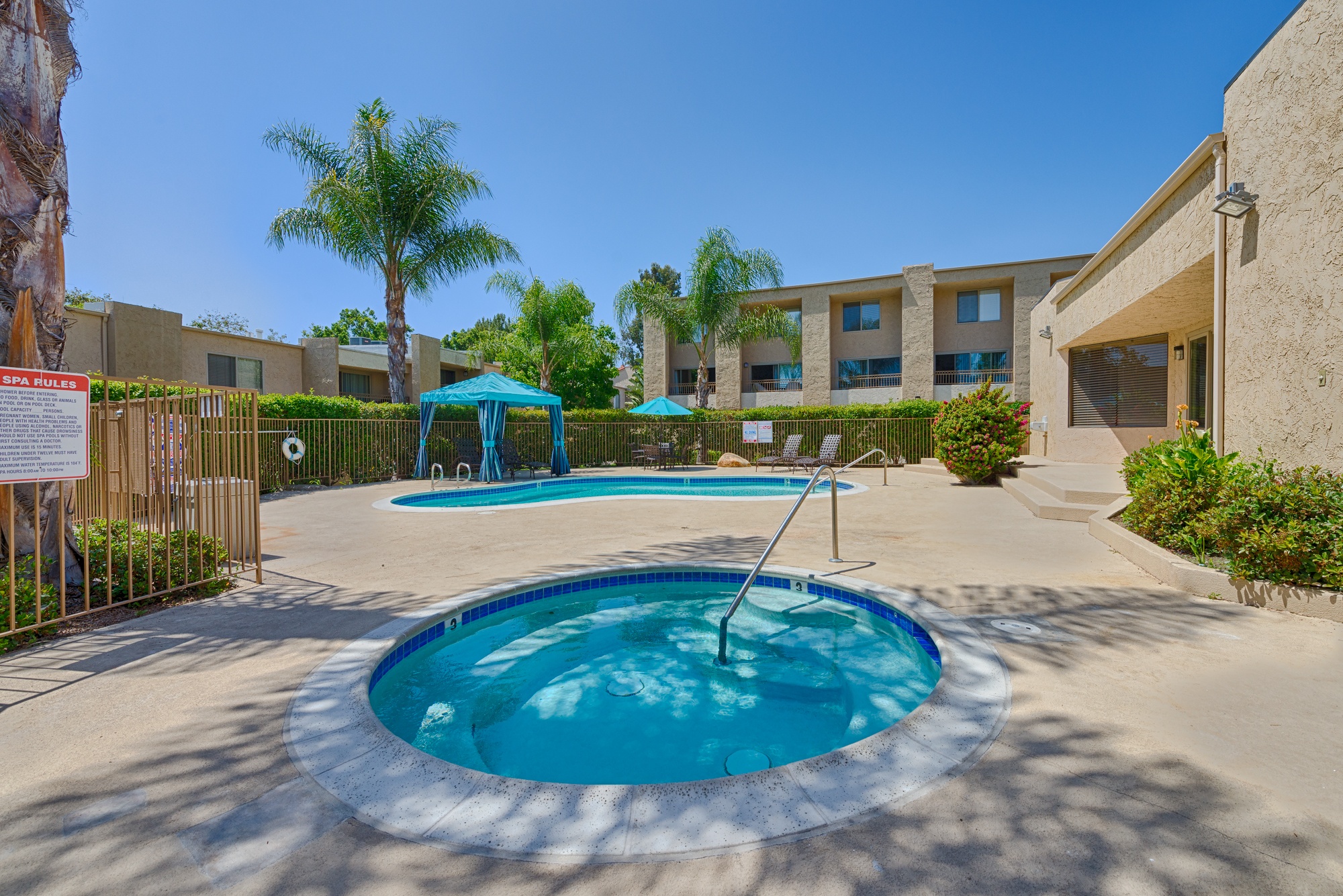 Stoneridge By The Lake Apartments photo 3