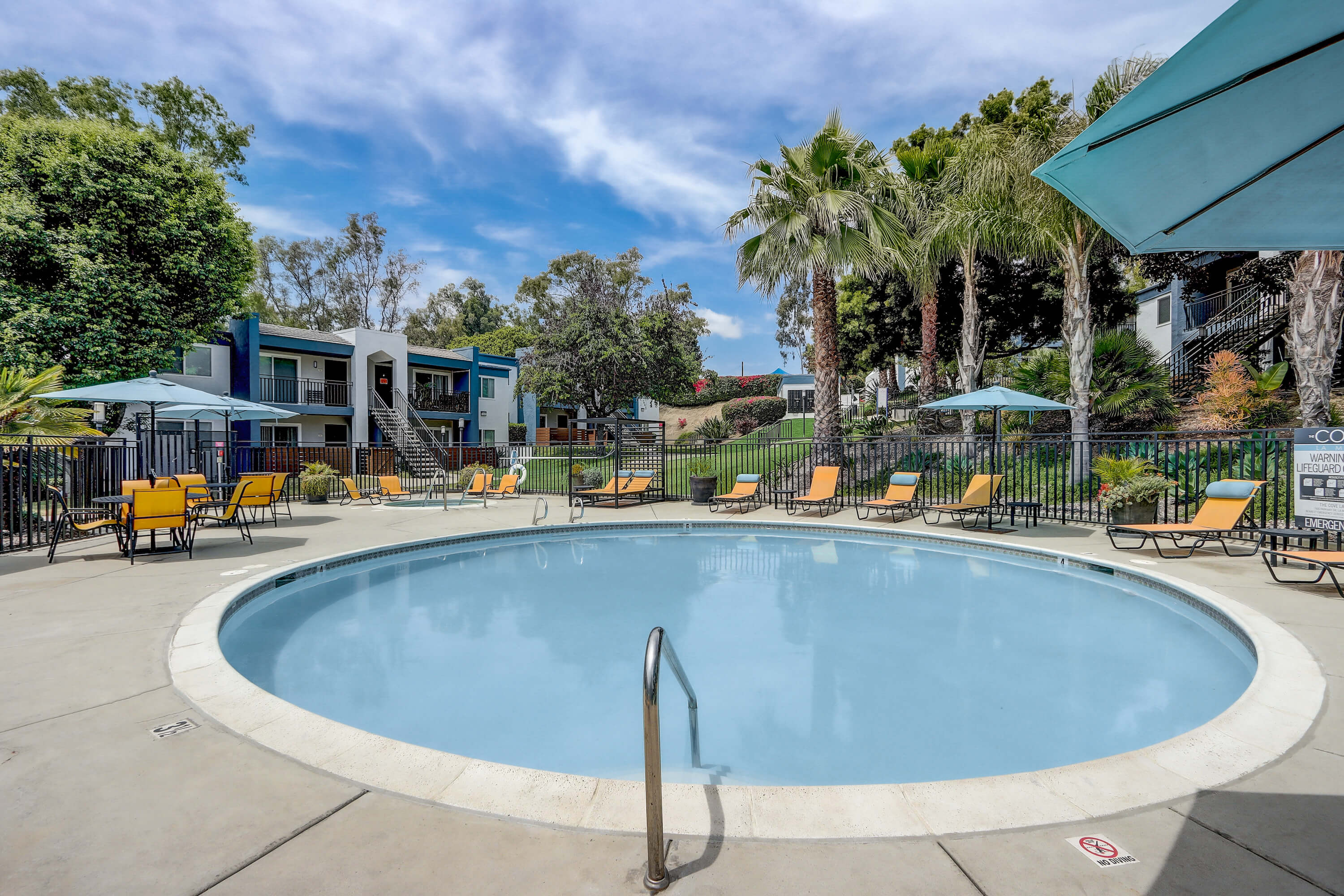 Cove La Mesa photo 2