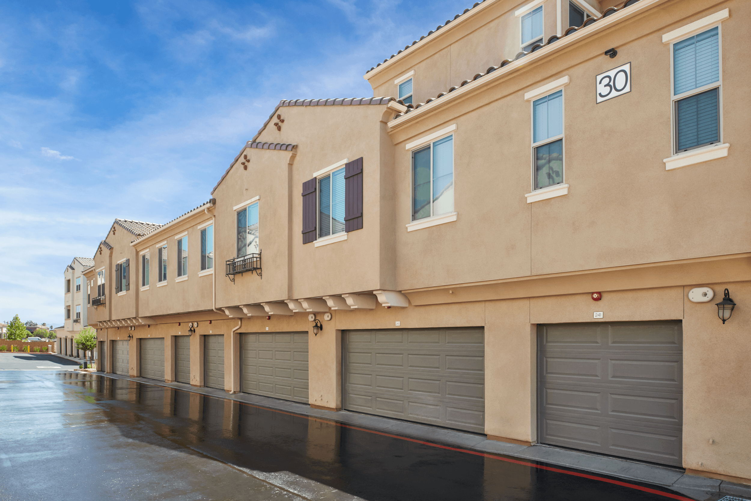 Mitchell Place Apartments photo 5