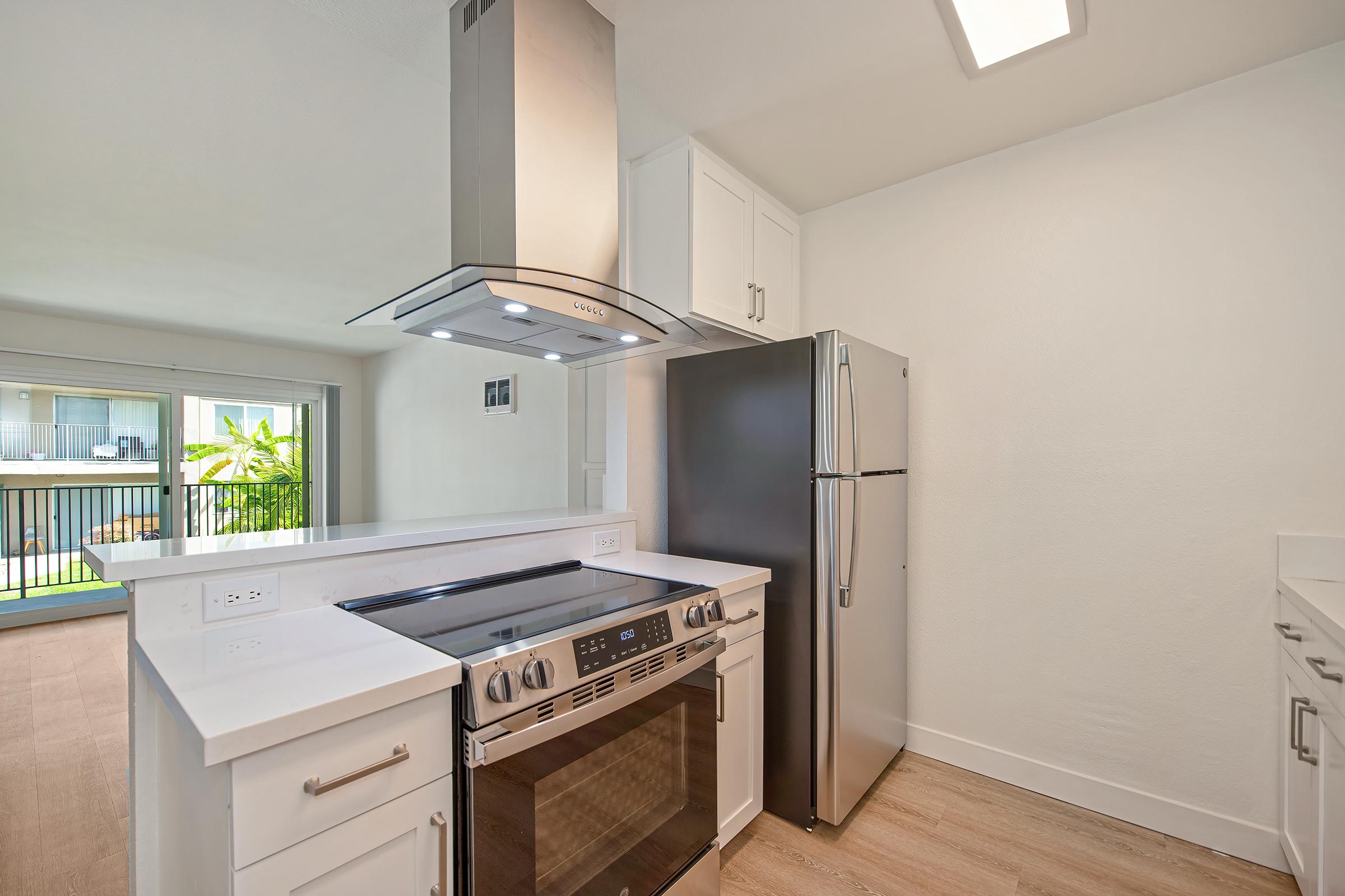 Silver Oak Apartments photo 2