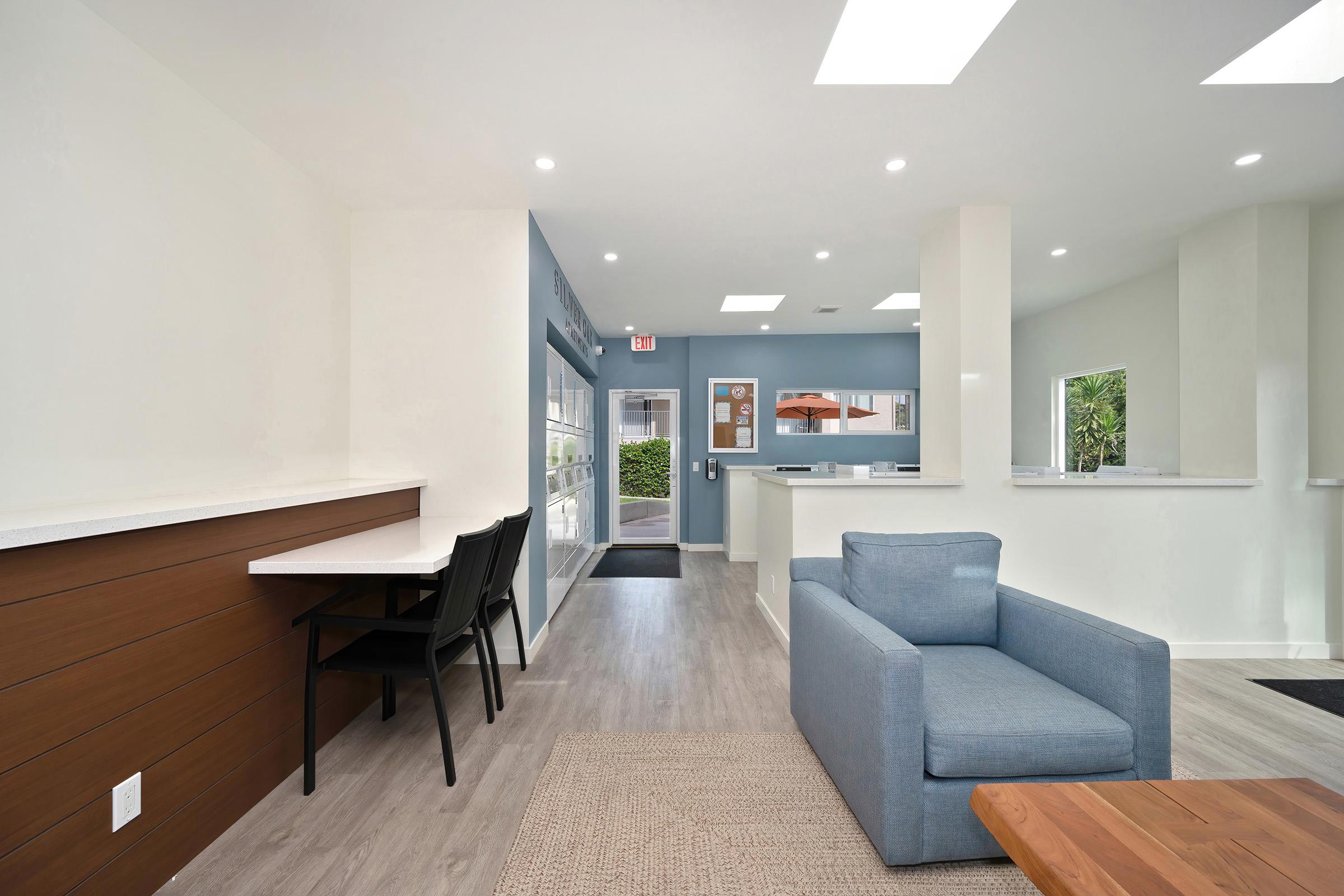 Silver Oak Apartments photo 4