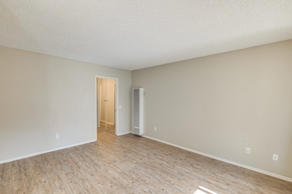The Pointe at 2316 photo 5