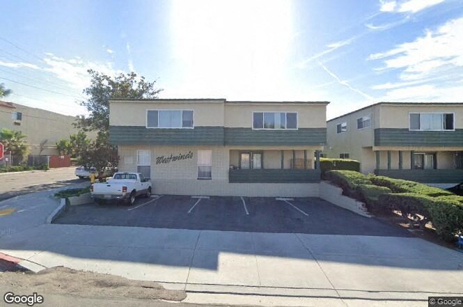 West Winds Apartments photo 2
