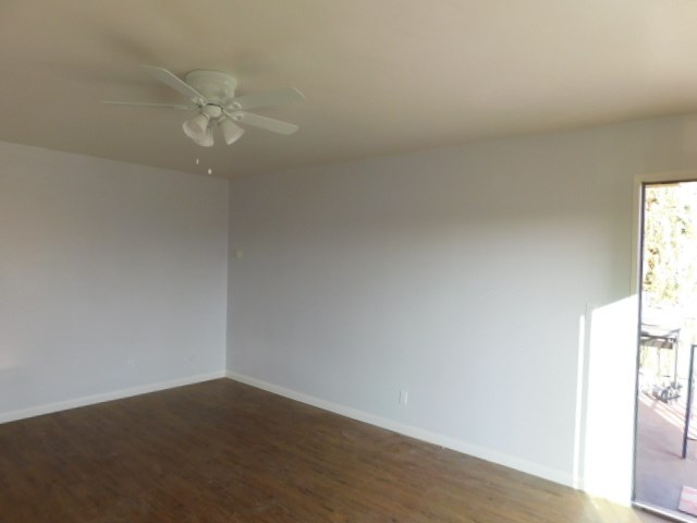 4361 Winona Ave photo 2