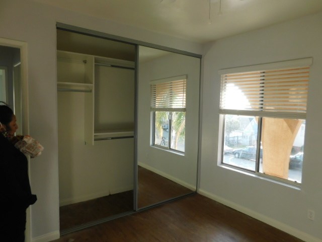 4361 Winona Ave photo 5