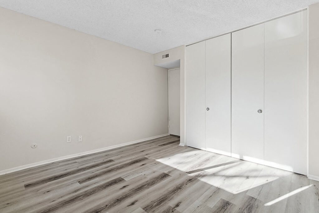 Canyon Rim Apartments photo 2