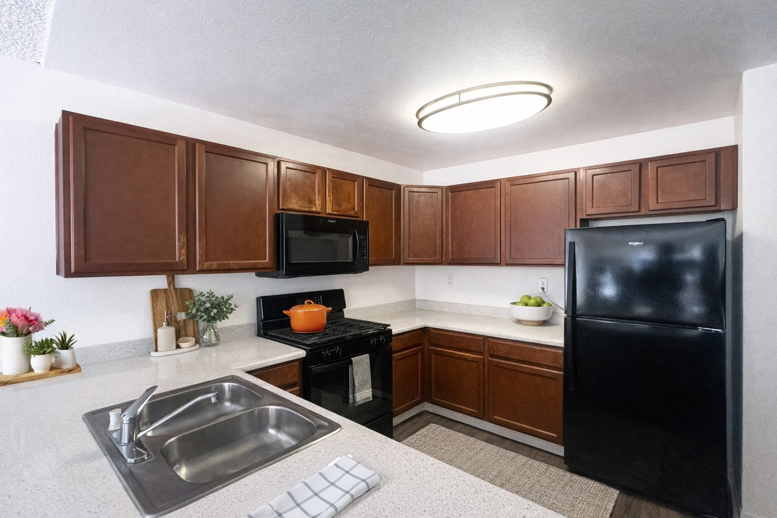 Creekside Villas Apartments