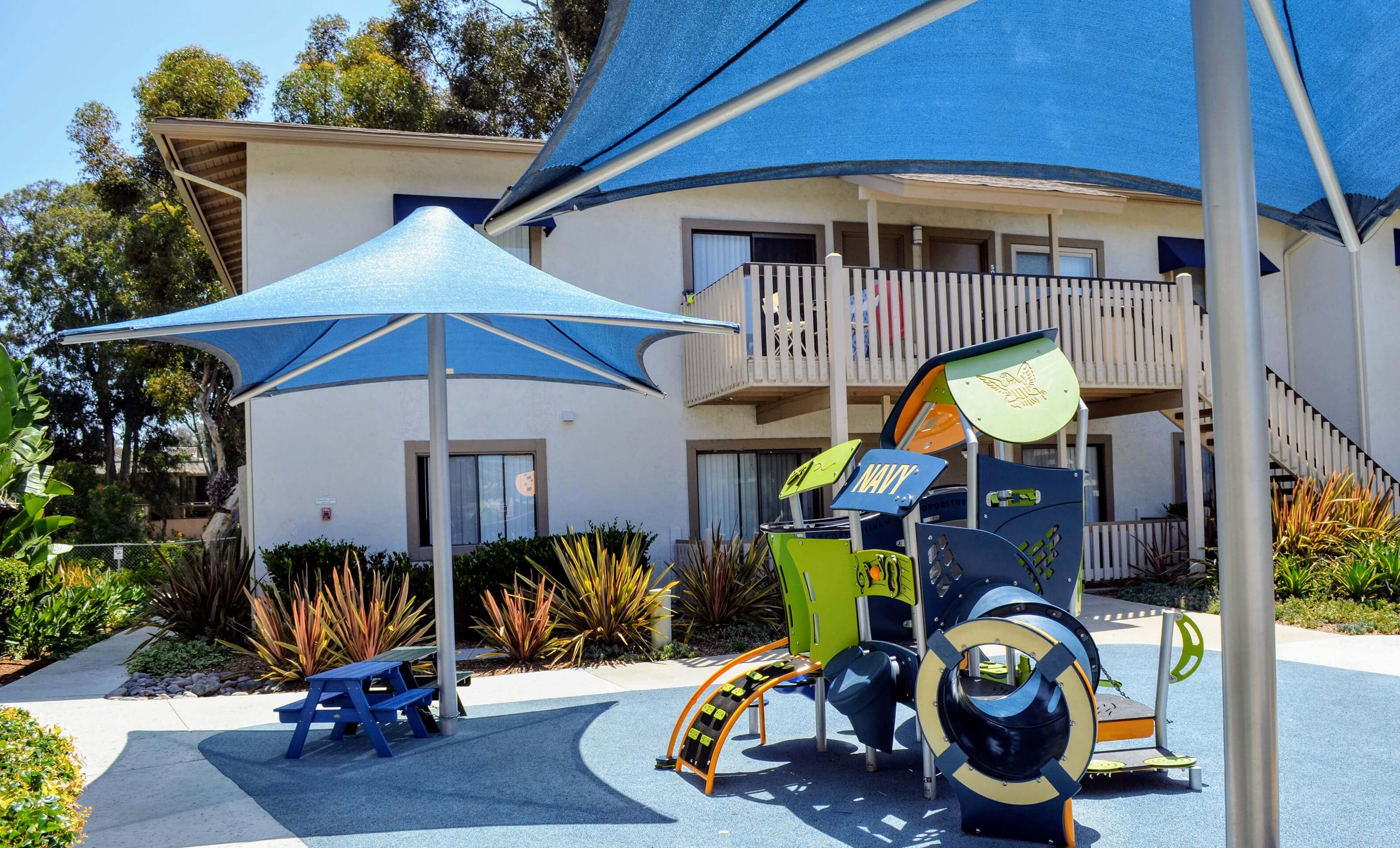 La Jolla Canyon Apartments photo 2