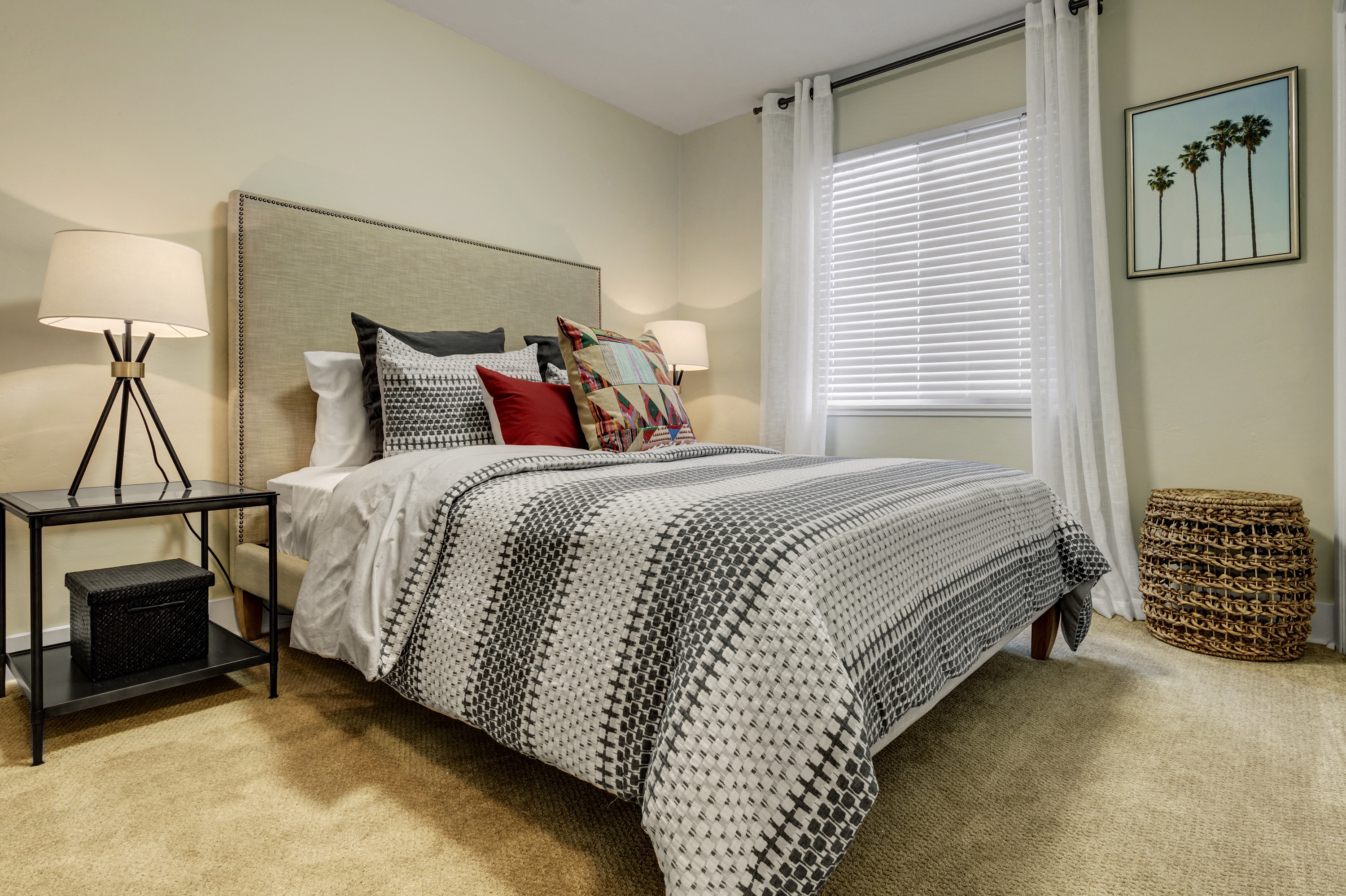 Lantana Hills Apartment Homes photo 3