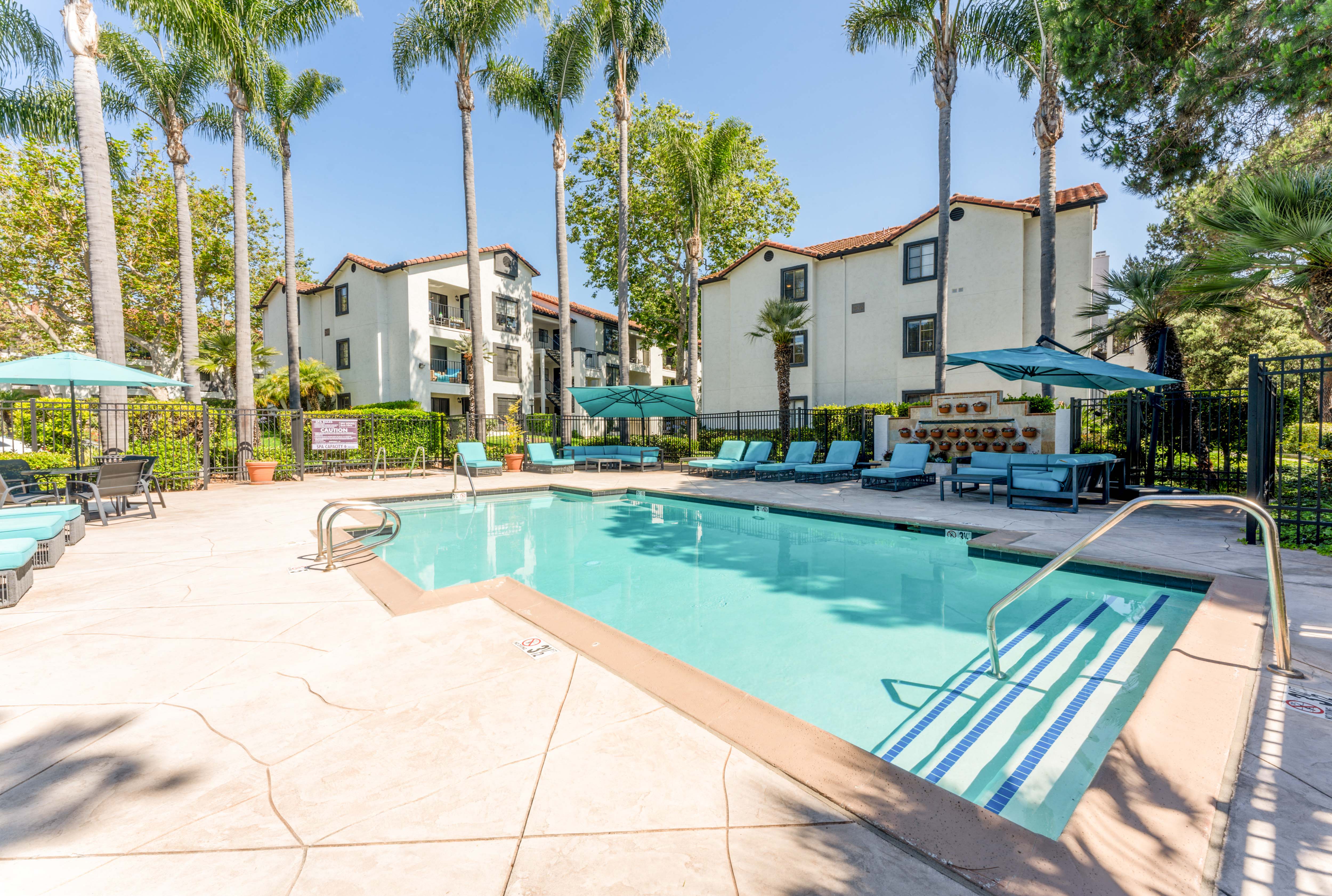 Mirada at La Jolla Colony Apartments photo 3