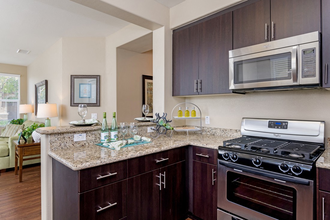 RiverEdge Terrace* photo 4