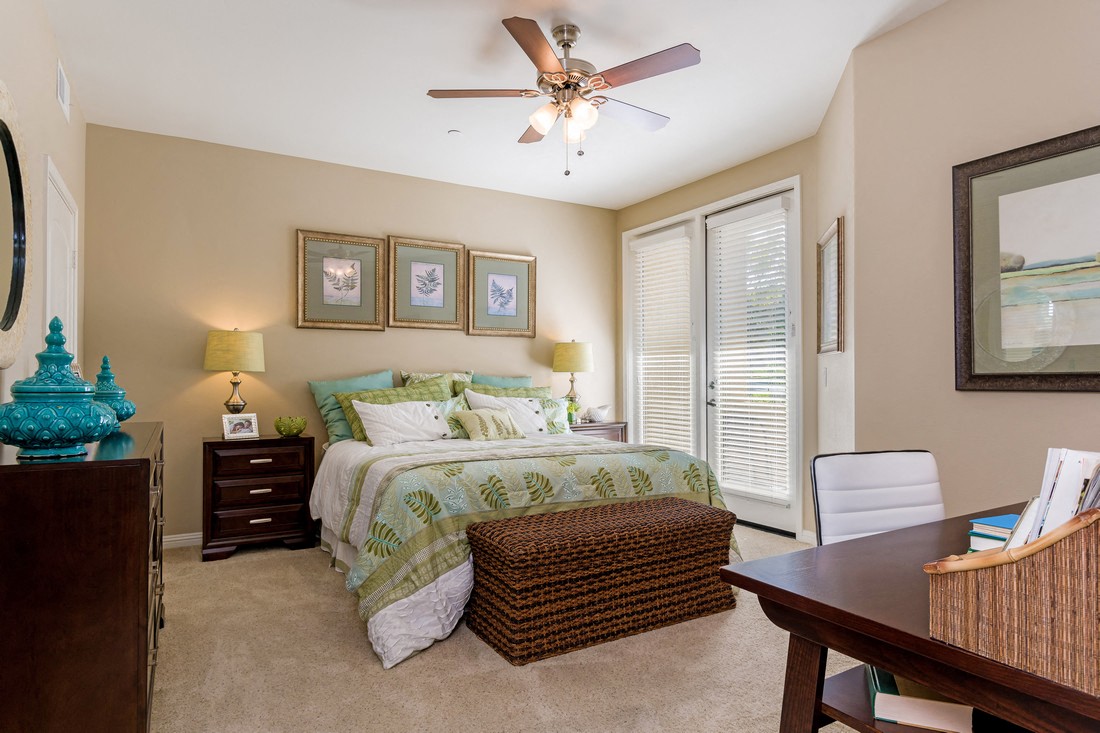 RiverEdge Terrace* photo 2