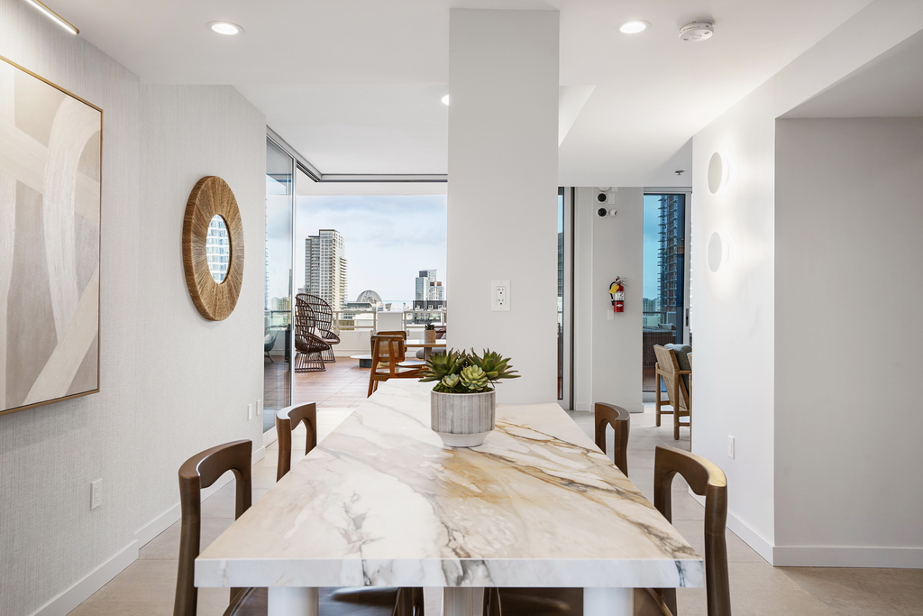 Vantage Pointe photo 3