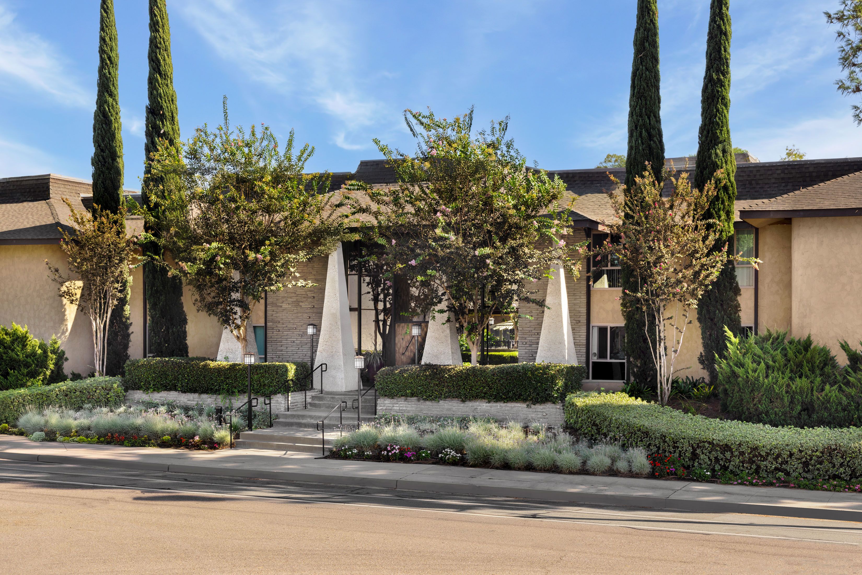 The Oaks Apartments photo 5