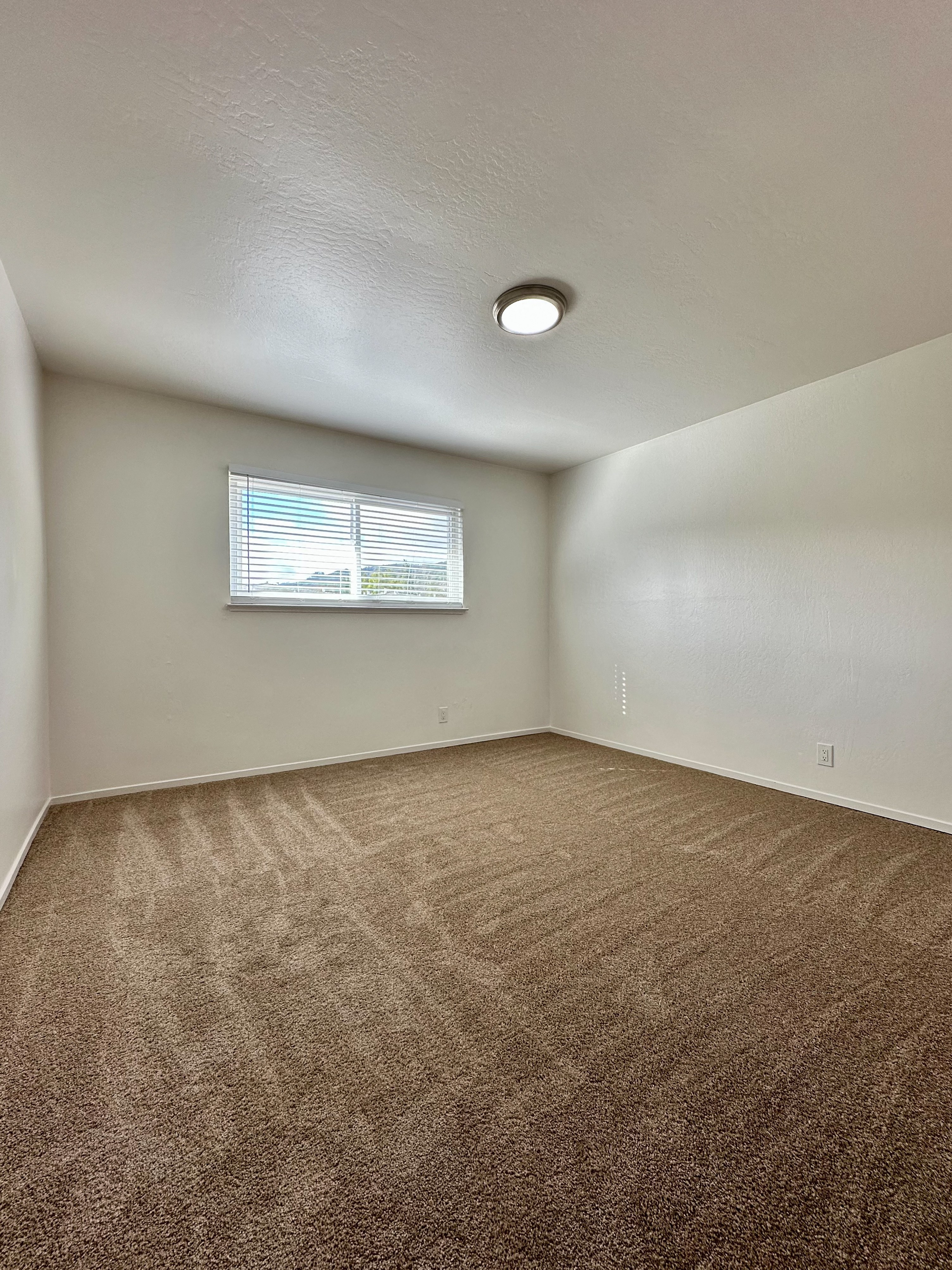 1 Bedroom, 1 Bathroom 06 06 floor plan