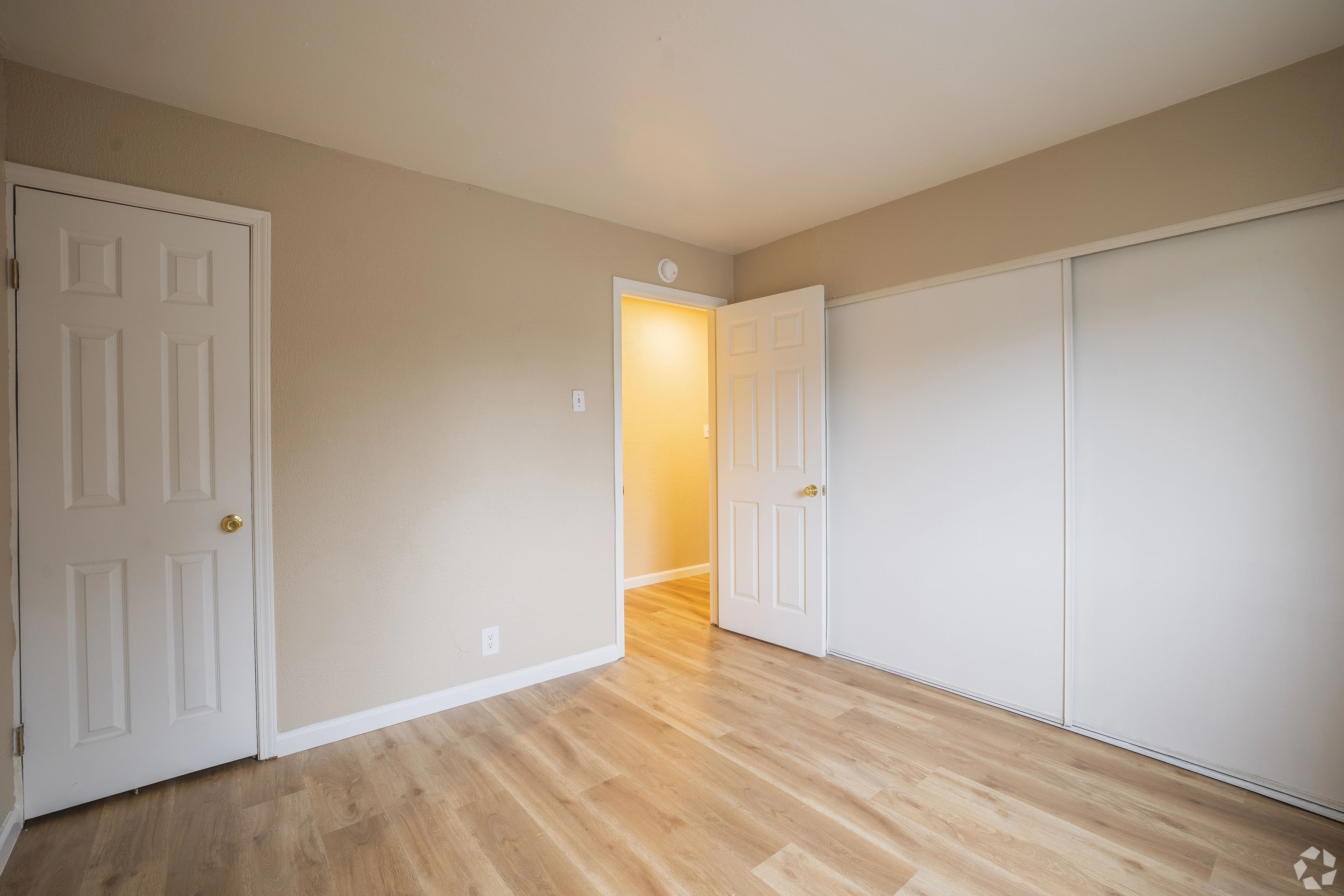 2 Bedroom x 1 Bath 34 34 floor plan