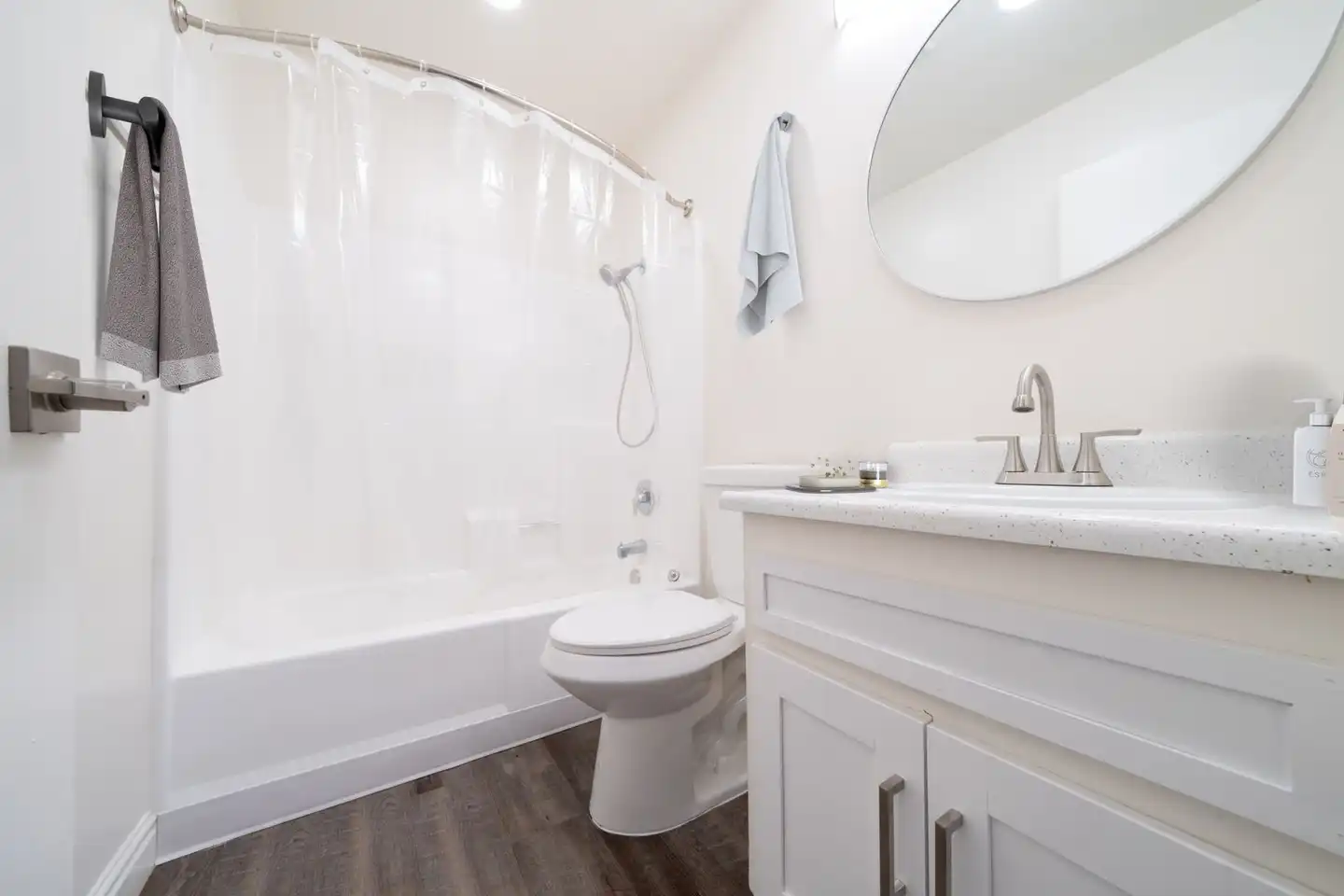 Sundance Apartments photo 5