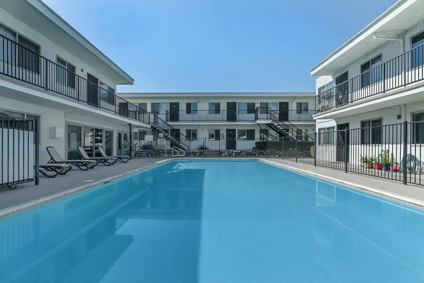 Avaz Pacific Beach photo 5