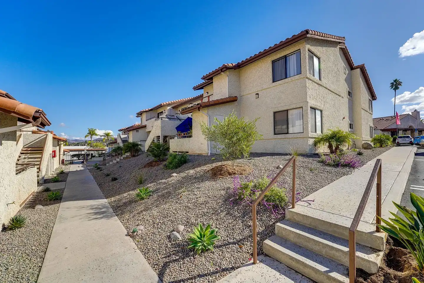 Sycamore Hills Village Apartments photo 4