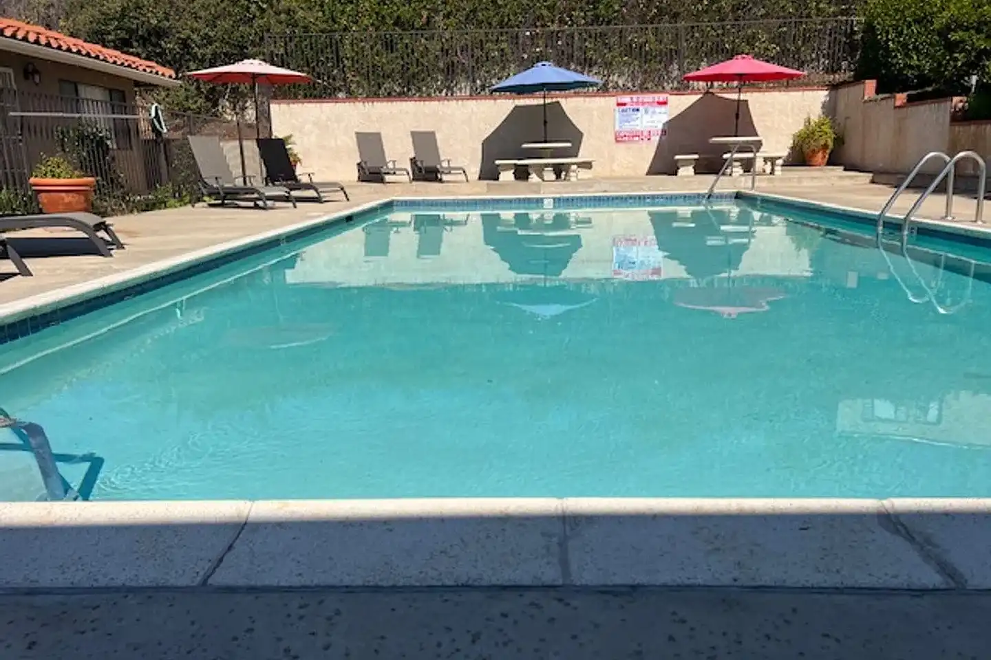 La Fuente Apartments photo 4
