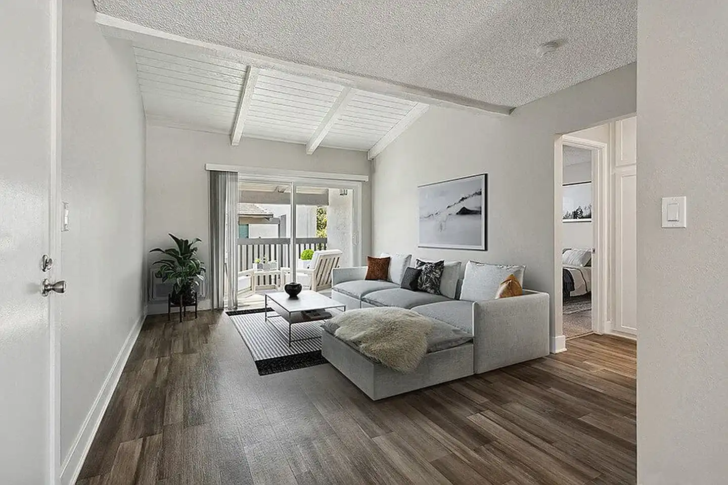 Colonnade At Fletcher Hills Apartments photo 2