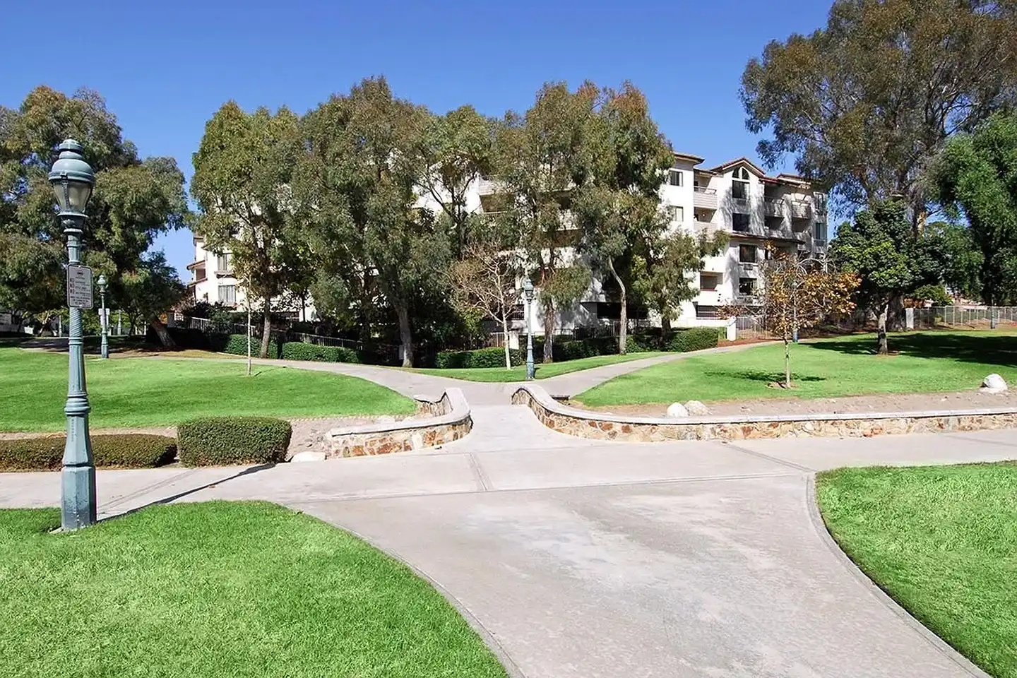 One park Apartments photo 5