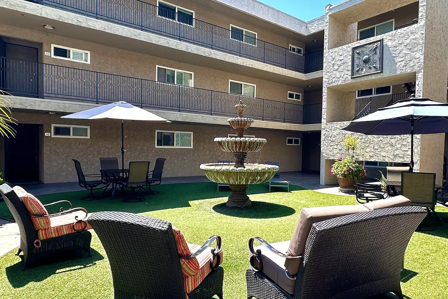 Bahia Jewell Apartments photo 4