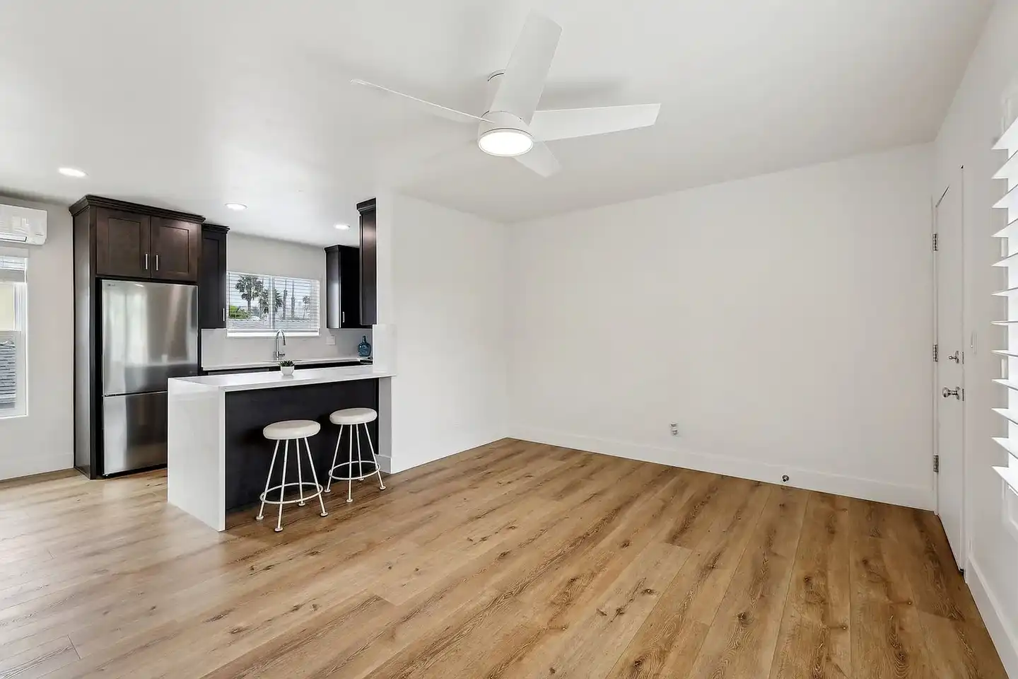 Muir Place photo 4
