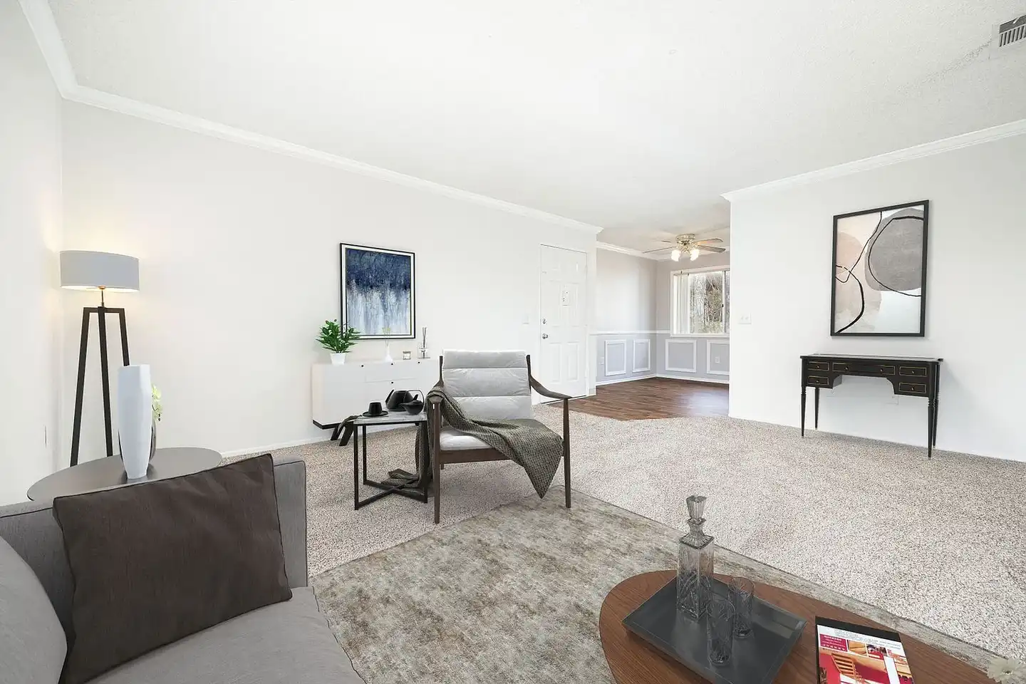 Villa Del Sol Apartment Homes photo 3