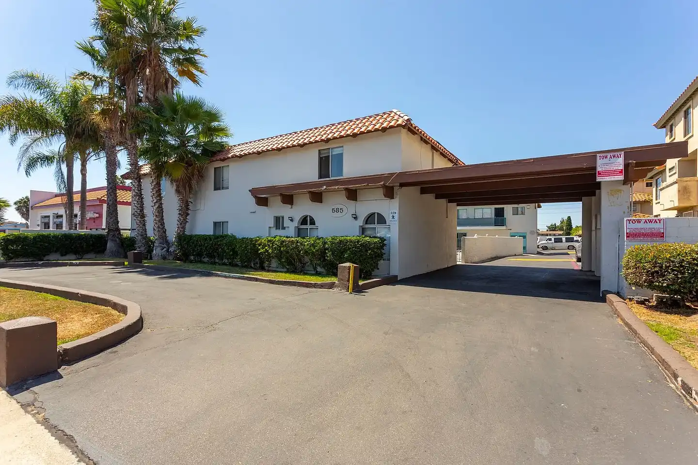 Paloma Apartments photo 3