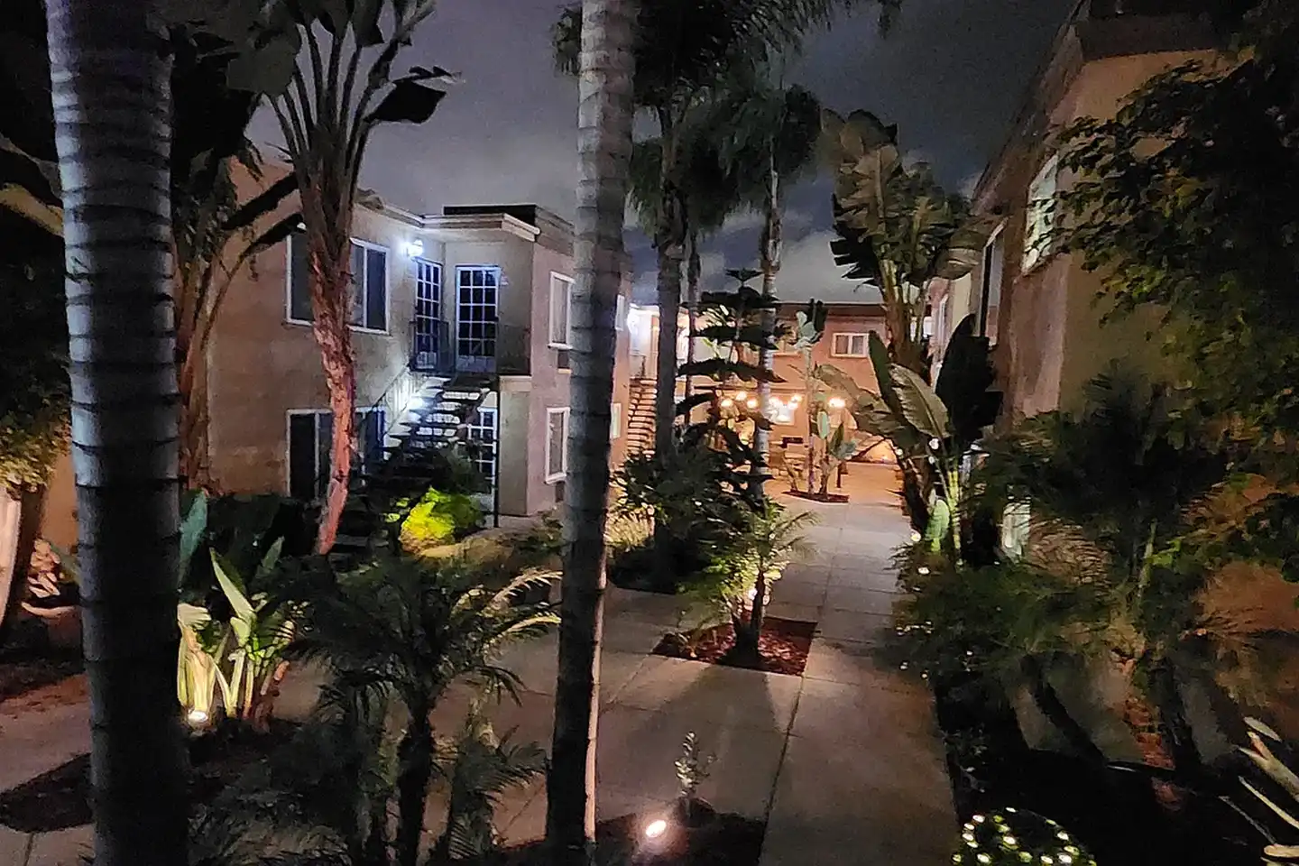 Felton Courtyard Apartments photo 5