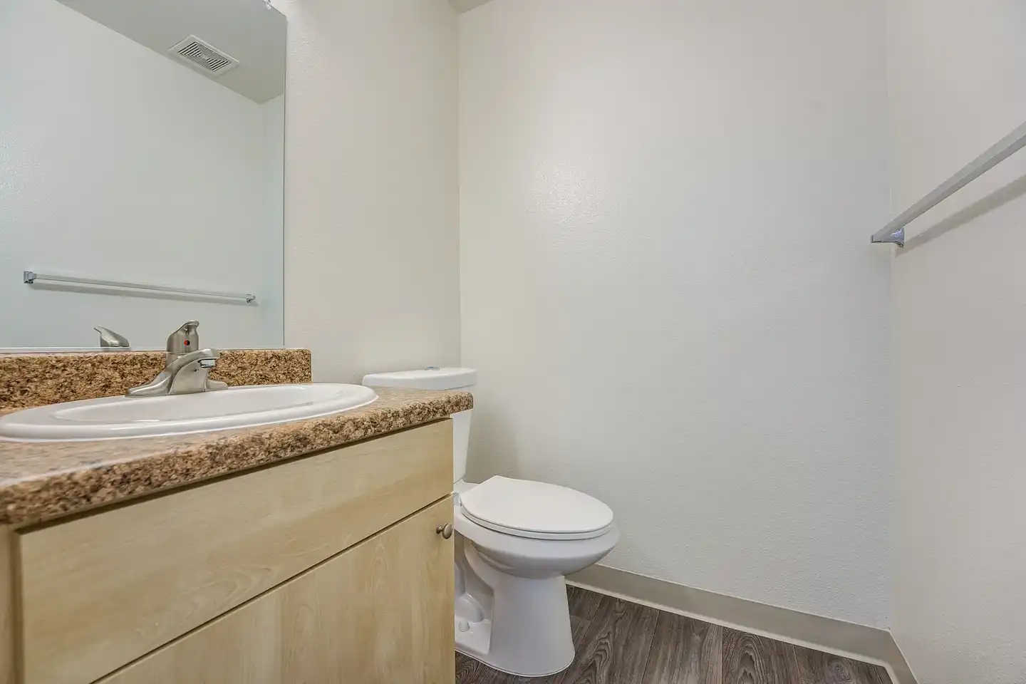 Eucalyptus Ridge - Military Housing photo 4