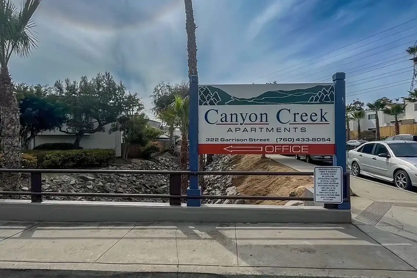 Canyon Creek Apartments C photo 3