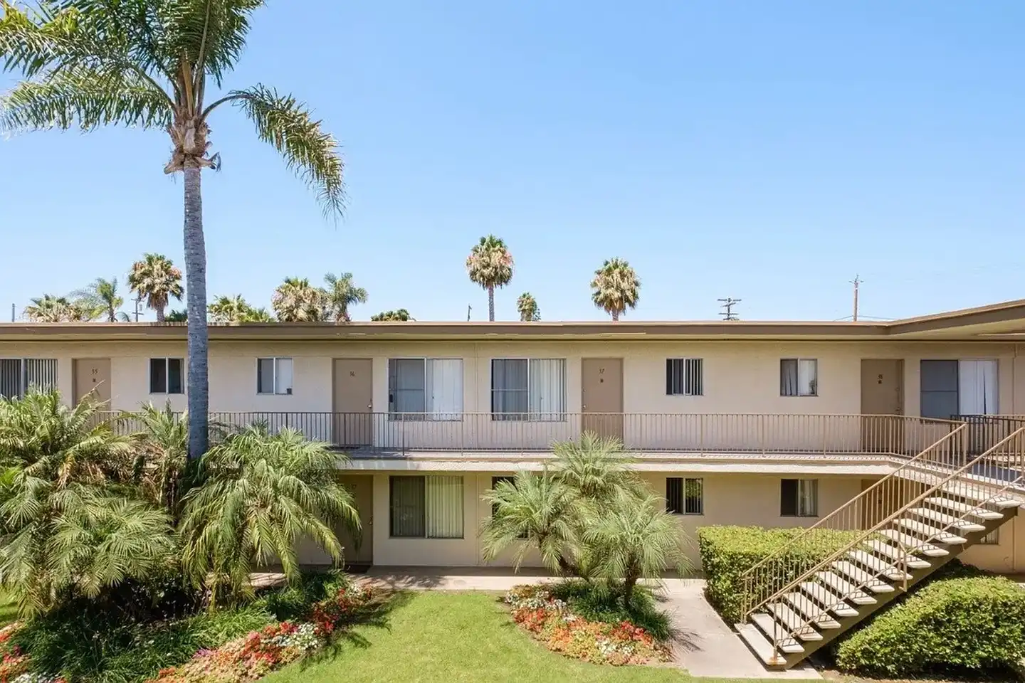 Garden View Apartments photo 2