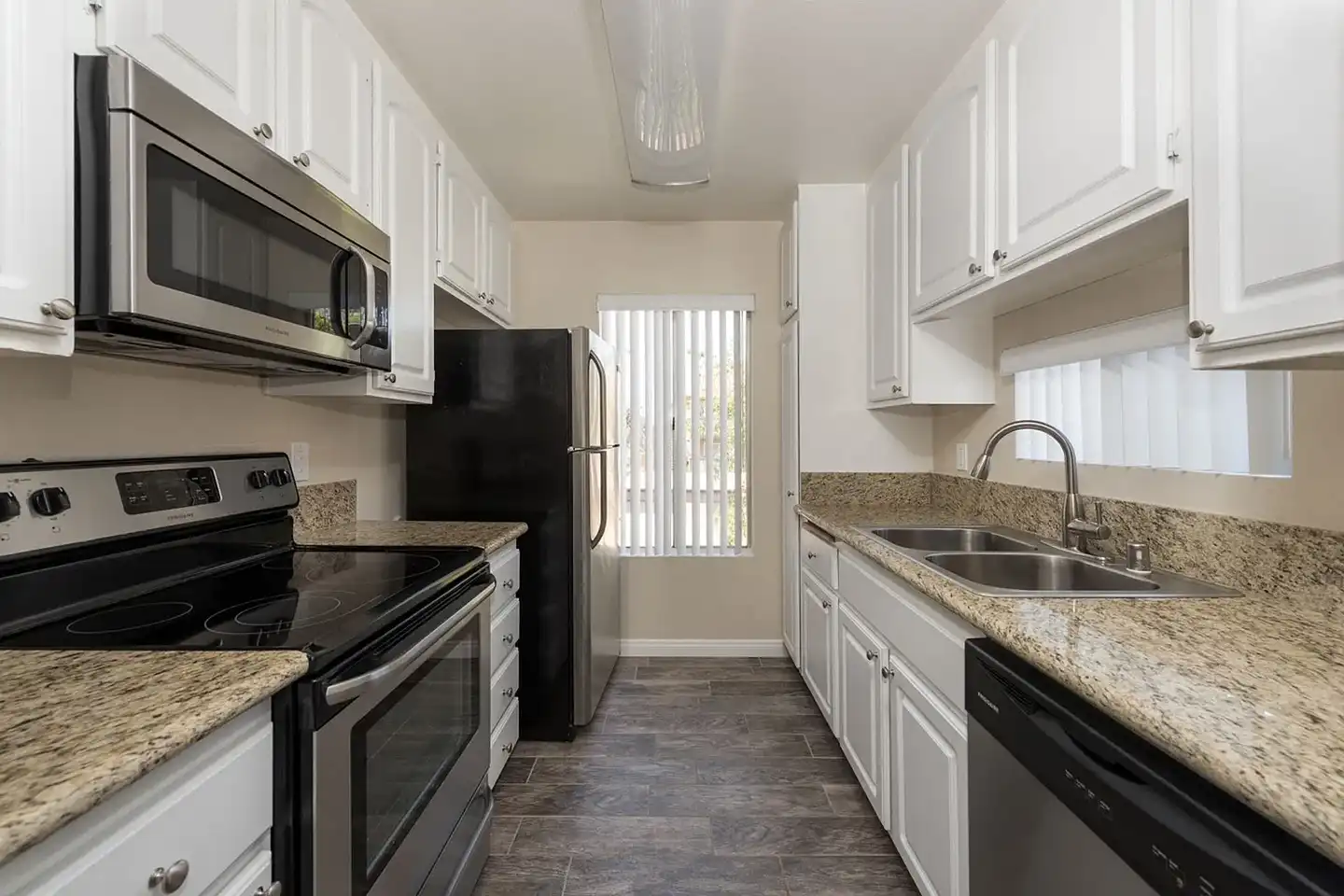 Viewpoint Luxury Apartments photo 2