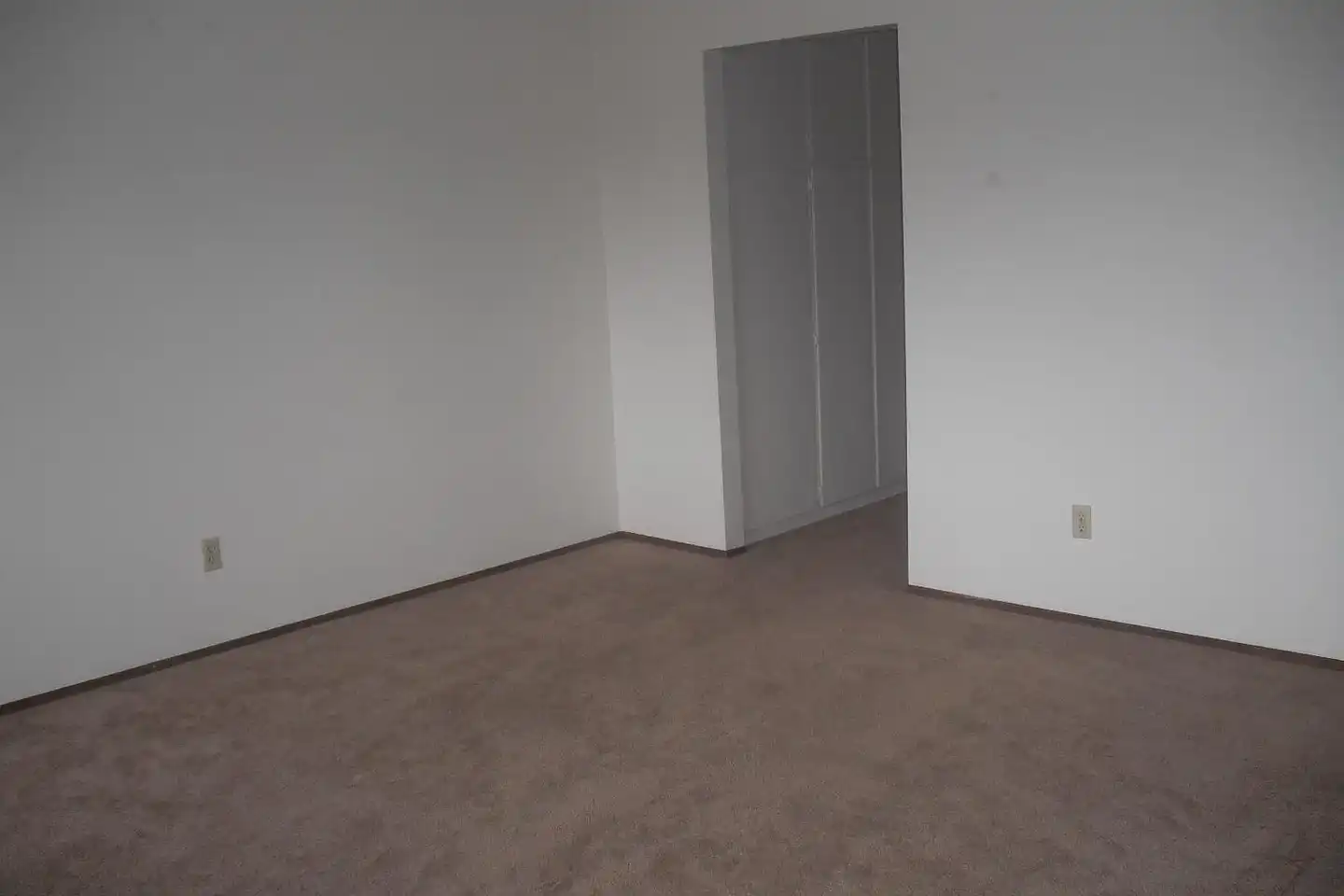 Carriage House Apartments photo 5