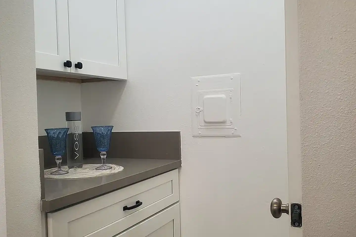 Eaton Gardens Apartments photo 2