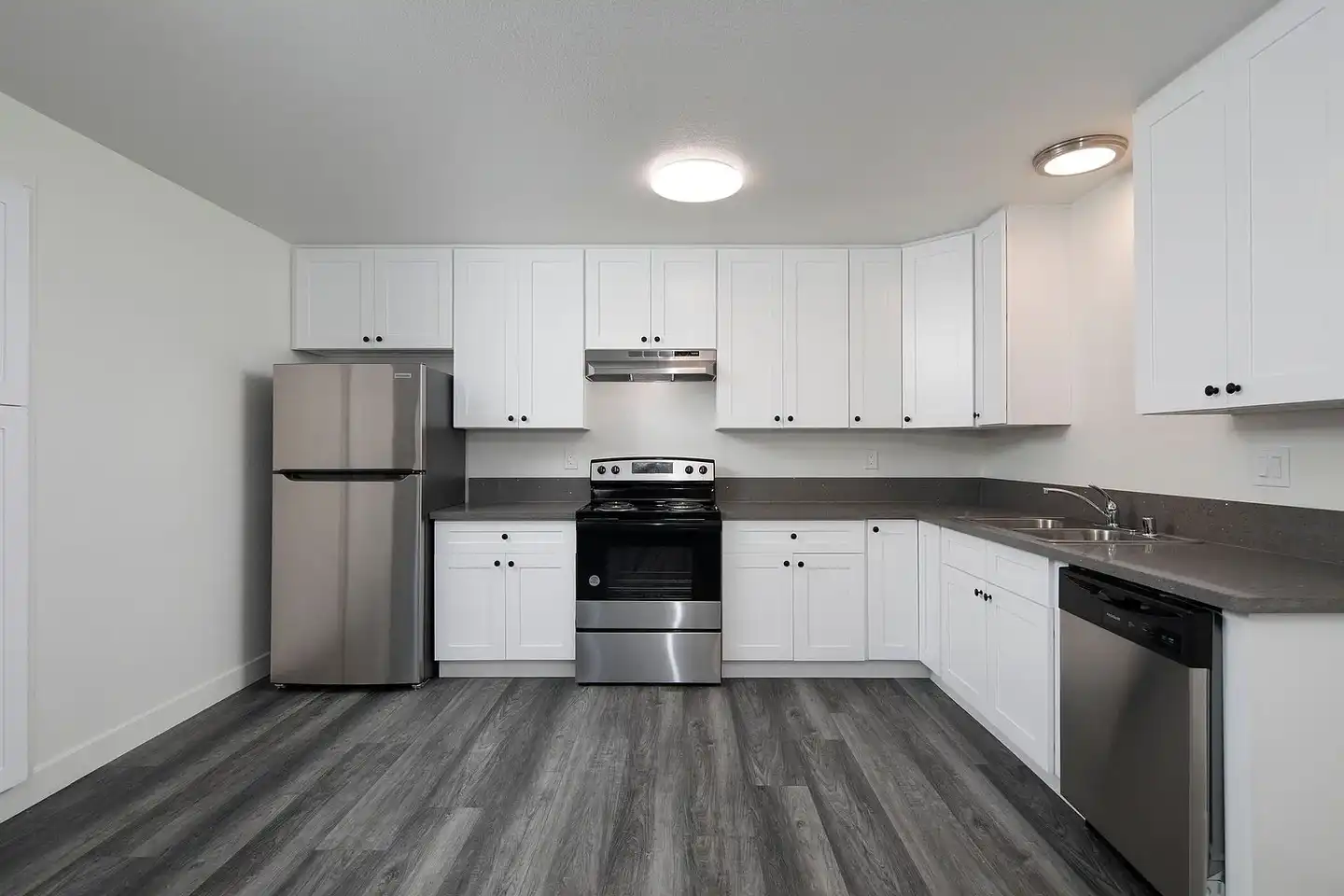 Highland View Apartments photo 3