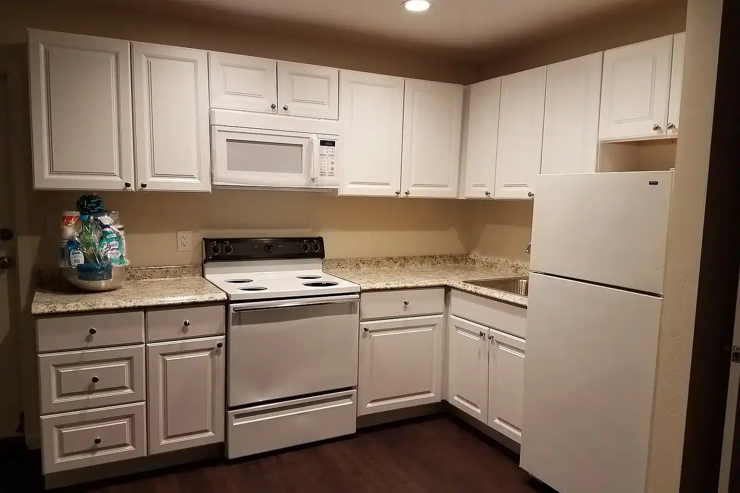 Nightingale Apartments photo 4